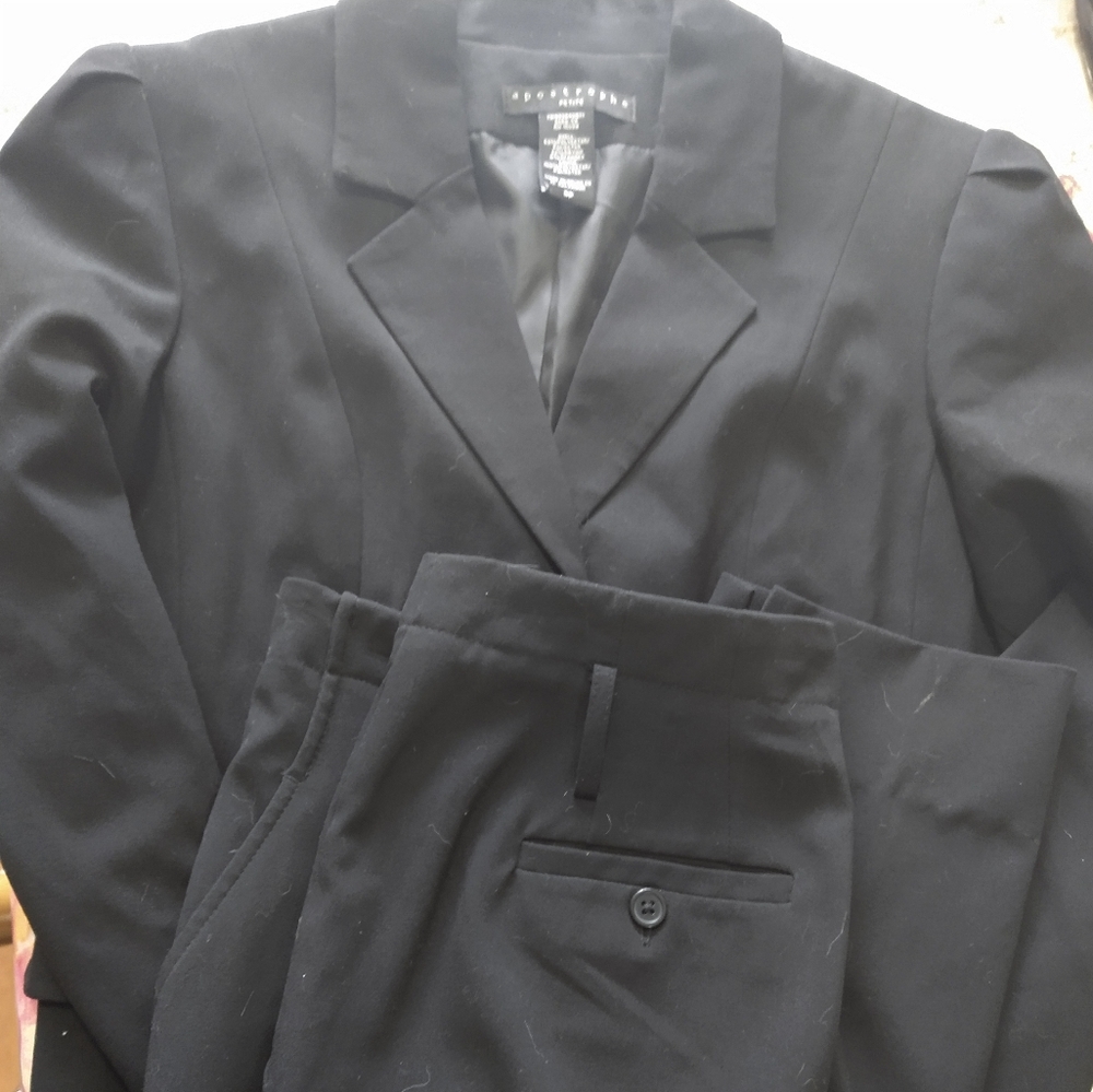 Apostrophe pant suit